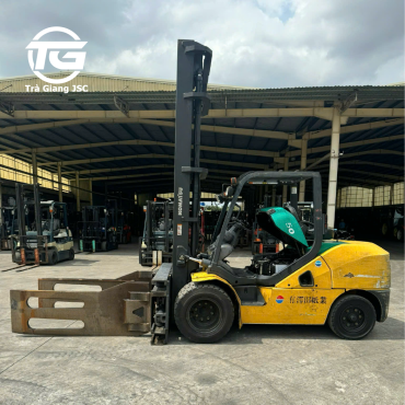 KOMATSU DIESEL FORKLIFT 5 TON
