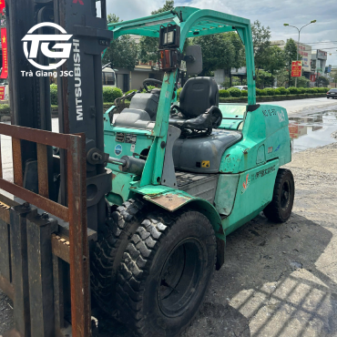 MITSUBISHI DIESEL FORKLIFT 5 TON