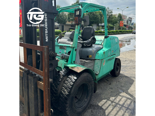 MITSUBISHI DIESEL FORKLIFT 5 TON