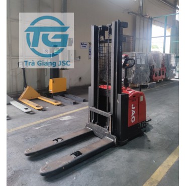 Electric Stacker JAC